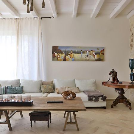 Olive House Traditional Villa With Pool シティア エクステリア 写真